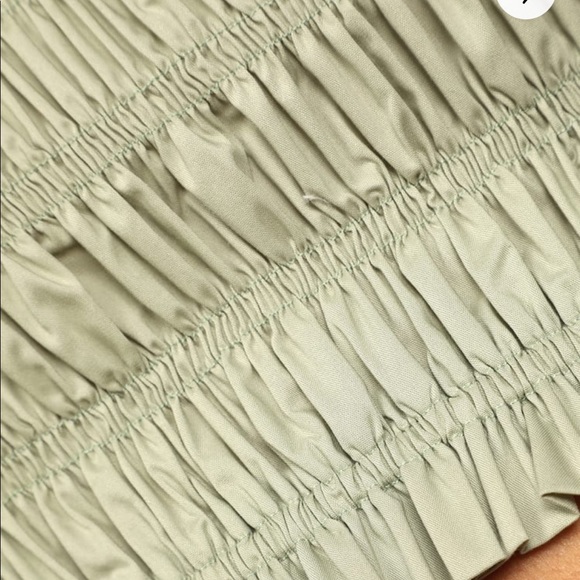 Lulus sage green smocked crop top SOLD - Picture 5 of 7